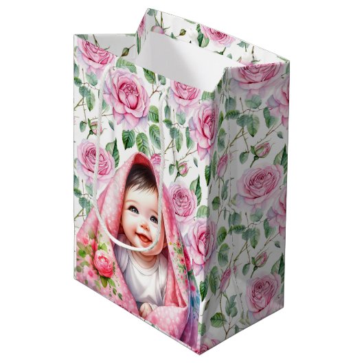 Schattigee Rozen en Lachende Baby Girl Baby shower Medium Cadeauzakje (Voorkant Gekanteld)