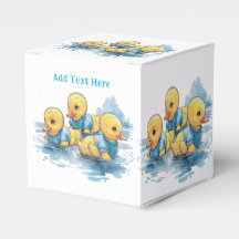 Schattigee rubberen eend in blauwe kleding