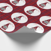 Schattigee rustieke familienaam Christmas Gnome Cadeaupapier (Hoek)