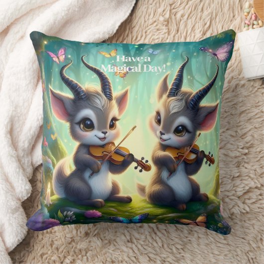 Schattigee Saolas spelen altviool in een magisch b Kussen (Deken)