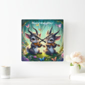 Schattigee Saolas spelen altviool in een magisch b Vierkante Klok (Huis)