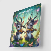 Schattigee Saolas spelen altviool in een magisch b Vierkante Klok (Hoek)