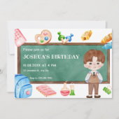 Schattigee schooljongen schoolbordverjaardag kaart (Voorkant)