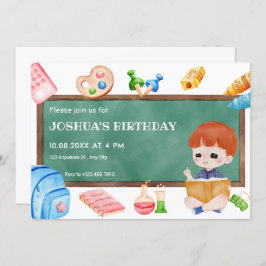 Schattigee schooljongen schoolbordverjaardag kaart