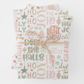 Schattigee set roze en salie groene kerst inpakpapier vel (In situ)