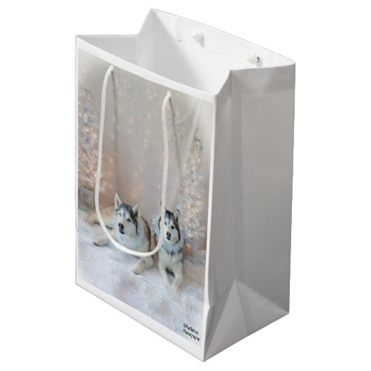 Schattigee Siberische Huskies Gift Bag Medium Cadeauzakje (Voorkant Gekanteld)
