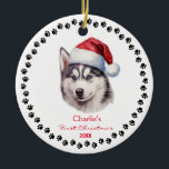 Schattigee Siberische Husky Dog Santa Hat Paw Cust Keramisch Ornament<br><div class="desc">Verhoog uw vakantie-inrichting met onze vertederende Schattigee Siberische Husky Dog in een rode Santa Hat Pencil Art Kerst gepersonaliseerd Ornament. Dit charmante ornament heeft een schattige Siberische Husky hond versierd met een feestelijke rode kerstmuts in een delicate potloodkunststijl, die een artistieke toets toevoegt aan uw kerstfestiviteiten. Personaliseer het met een...</div>