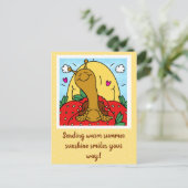 Schattigee slak aardbeien en zomerzon glimlacht briefkaart (Staand voorkant)