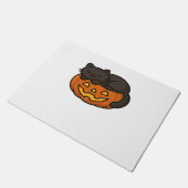 Schattigee Sleepy Black Cat op een pompoen Hallowe Deurmat (Schuin)