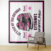 Schattigee Sneaker Ball Roze & Zwarte Verjaardag B Wandkleed (In situ)