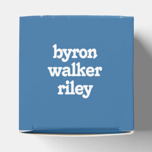 Schattigee sneeuwluipaard slaapt op wolken Baby sh Bedankdoosjes (Bovenkant)