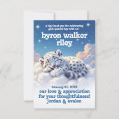 Schattigee sneeuwluipaard slaapt op wolken Baby sh Bedankkaart (Voorkant)