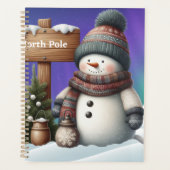 Schattigee sneeuwman op Noordpool met noorderlicht Planner (Voorkant)