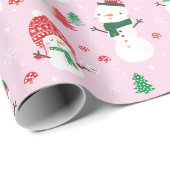 Schattigee Sneeuwmannen met kerstbomen op lichtroz Cadeaupapier (Rol Hoek)