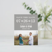 Schattigee Snowflake Grey Save the Date Foto Brief Aankondigingskaart (Staand voorkant)