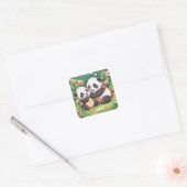 Schattigee speelse kleine panda's - anime stijl vierkante sticker (Envelop)