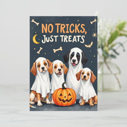 Schattigee spookhonden Grappige Halloween Kaart (Staand voorkant)