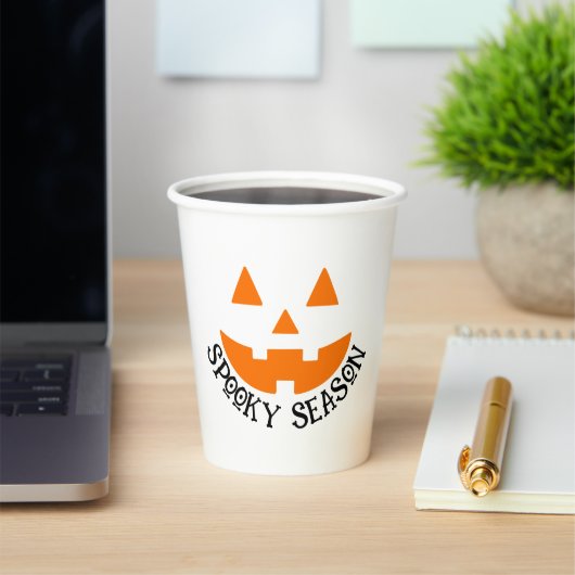 Schattigee Spooky Season Pumpkin Face Halloween Papieren Bekers (Insitu)