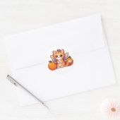 Schattigee sprookjeskat met sinaasappels ronde sticker (Envelop)