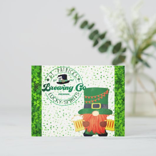 Schattigee St Patricks Day Gnome Leprechaun Bierbr Briefkaart (Staand voorkant)