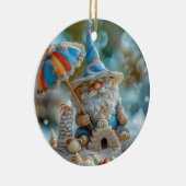 Schattigee strandkabouter met een paraplu keramisch ornament (Rechts)