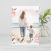 Schattigee strandwandeling met mam Waterverf Moede Feestdagenkaart (Staand voorkant)