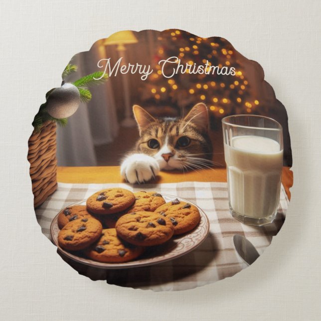 Schattigee Tabby Cat reaching voor kerstkoekjes Rond Kussen (Voorkant)