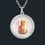 Schattigee Tabby Kat met Harten Zilver Vergulden Ketting<br><div class="desc">Een ketting met een schattige waterverf illustratie. Een oranje tabby kat die er vriendelijk en blij uitziet met harten die ronddraaien.</div>
