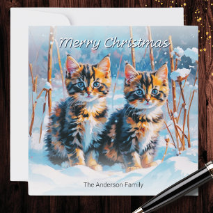 Schattigee Tabby Kittens In Sneeuwhuisdier Kerst Feestdagenkaart