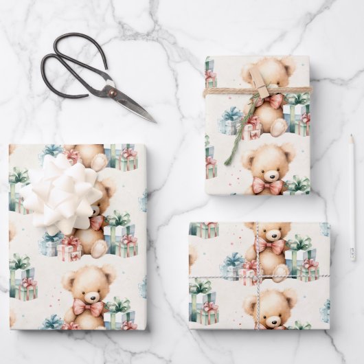 Schattigee teddybeer met kerstcadeautjes inpakpapier vel (Voorkant)