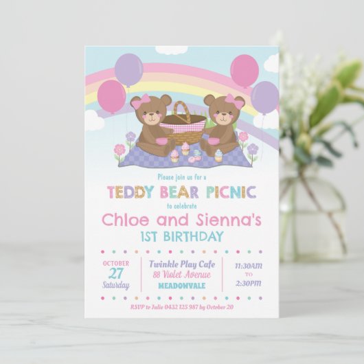 Schattigee teddybeer picknick verjaardag meisjes t kaart (Staand voorkant)