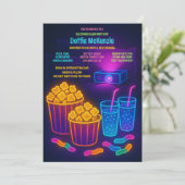 Schattigee Teenage Sleepover Glow Party Movie Invi Kaart (Staand voorkant)