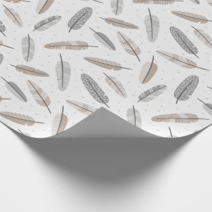 Schattigee Tribal Feathers in neutrale kleuren op  Cadeaupapier