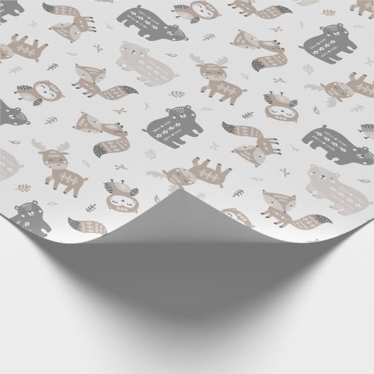 Schattigee Tribal Woodland Dieren op wit Cadeaupapier (Hoek)
