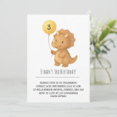 Schattigee Triceratops met Gele Ballon Verjaardag Kaart (Staand voorkant)