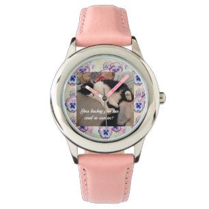 Schattigee Tuxedo Cat Childs Grappige katten Paars Horloge