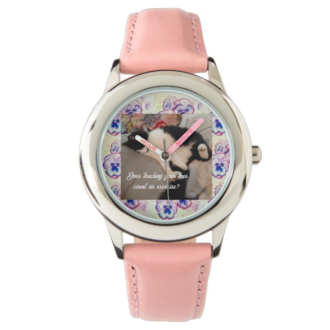 Schattigee Tuxedo Cat Childs Grappige katten Paars Horloge (Voorkant)