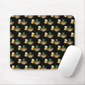 Schattigee Uil Drink Beer St Patrick's Day Pattern Muismat (Met muis)