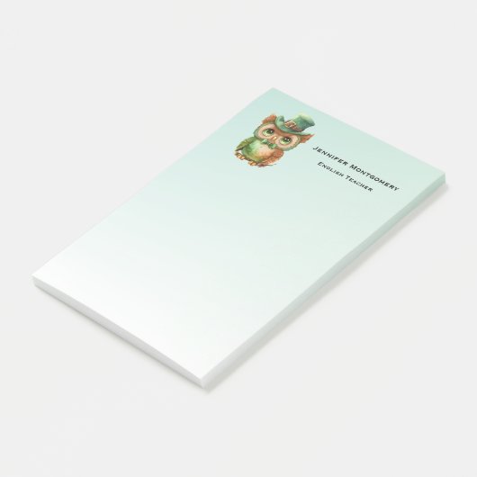 Schattigee Uil in een Groene Top Hoed Post-it® Notes (Schuin)
