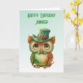Schattigee Uil in een Groene Top Hoed Verjaardag Kaart (Gele Bloem)