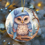 Schattigee Uil Kerst Gepersonaliseerd Keramisch Ornament<br><div class="desc">Introductie van onze charmante en grillige Uil ornament! Dit schattige ornament is ideaal voor het vieren van de feestdagen en toont een schattige winteruil die is gebundeld in een dennenbos en de woorden Vrolijk kerstfeest op de achterkant. De voortreffelijke aandacht voor detail en levendige kleuren maakt dit ornament een echte...</div>