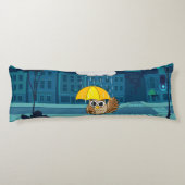 Schattigee Uil met paraplu op regenachtige dag Lichaamskussen (Achterkant)