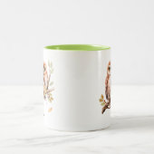 Schattigee uilen op een boomtak tweekleurige koffiemok (Center)