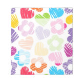 Schattigee veelkleurige bloemen en harten girly pa notitieblok (Voorkant)