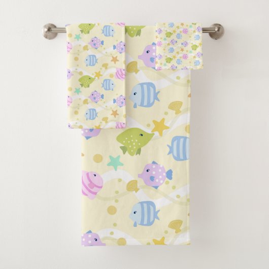 Schattigee vissen pastel geel bad handdoek (Insitu)
