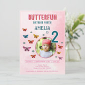 Schattigee Vlinderbloemen Meisje Verjaardagsfeest  Kaart (Staand voorkant)
