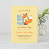 Schattigee vos op geel Kinder 5e verjaardag Kaart (Staand voorkant)