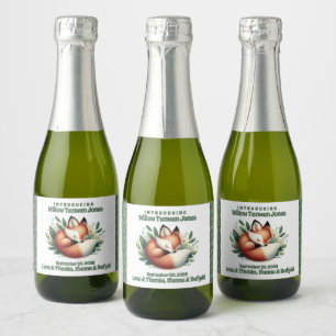 Schattigee vos slaapt in bladeren Baby shower Sparkling Wijnetiket
