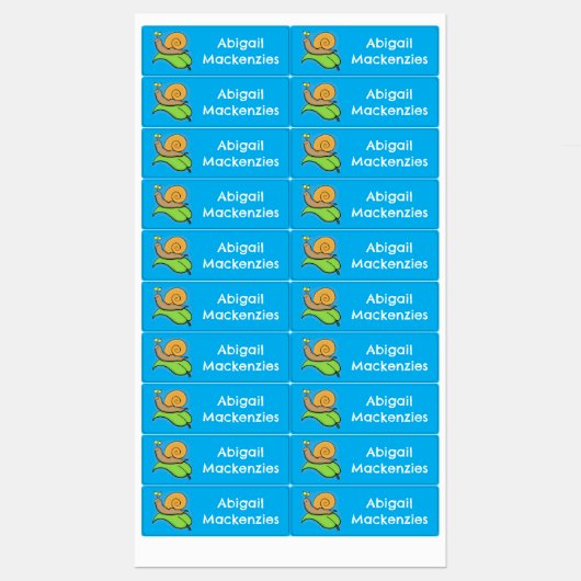 Schattigee, vrolijke slak op een cartoon gepersona labels (Vel)