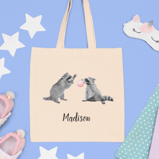 Schattigee wasbeer met Bubble Gum gepersonaliseerd Tote Bag